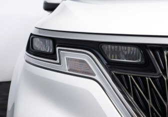 Подержанный автомобиль Kia Carnival 2021 года (23 фото)