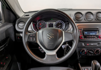 Подержанный автомобиль Suzuki Vitara 2021 года (23 фото)