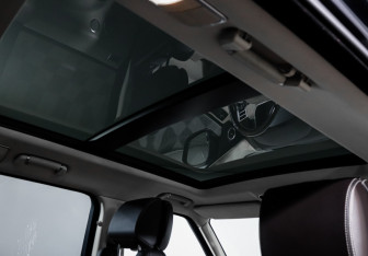 Подержанный автомобиль Land Rover Range Rover 2017 года (18 фото)