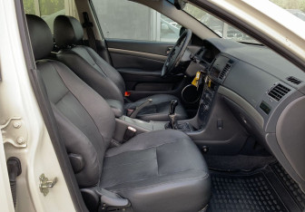 Подержанный автомобиль Chevrolet Epica 2008 года (20 фото)