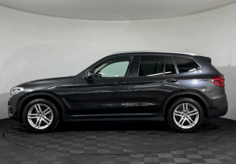 Подержанный автомобиль BMW X3 2018 года (5 фото)