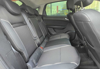 Подержанный автомобиль Renault Arkana 2019 года (11 фото)