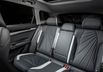 Новый Geely Atlas 2026 (15 фото)