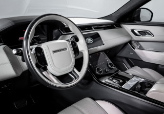 Подержанный автомобиль Land Rover Range Rover Velar 2019 года (14 фото)