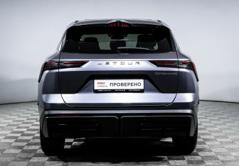 Подержанный автомобиль Jetour Dashing 2023 года (6 фото)