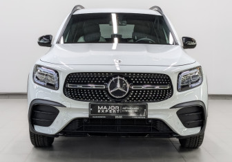 Подержанный автомобиль Mercedes-Benz GLB 2021 года (2 фото)