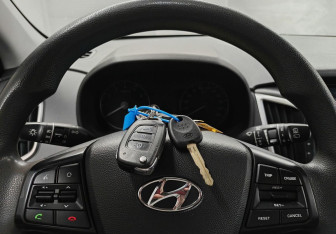 Подержанный автомобиль Hyundai Creta 2019 года (17 фото)