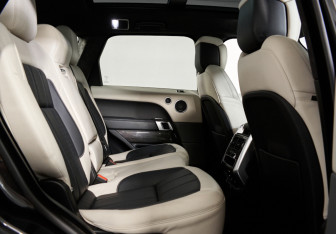 Подержанный автомобиль Land Rover Range Rover Sport 2020 года (10 фото)