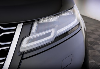Подержанный автомобиль Land Rover Range Rover Velar 2019 года (17 фото)