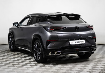 Подержанный автомобиль Changan UNI-T 2023 года (7 фото)