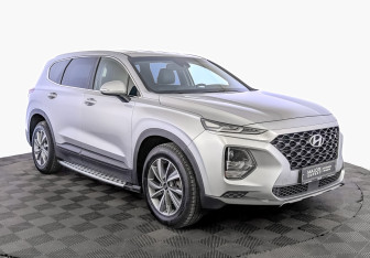 Подержанный автомобиль Hyundai Santa Fe 2019 года (3 фото)