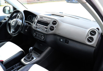 Подержанный автомобиль Volkswagen Tiguan 2012 года (8 фото)