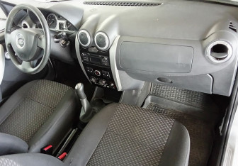 Подержанный автомобиль LADA (ВАЗ) Largus Wagon 2012 года (12 фото)