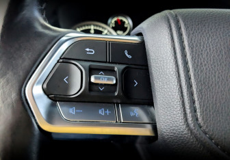 Подержанный автомобиль Toyota Land Cruiser Suv 2023 года (30 фото)