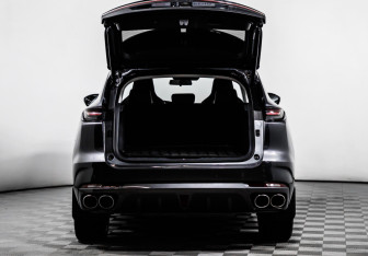 Подержанный автомобиль Changan UNI-K 2023 года (13 фото)