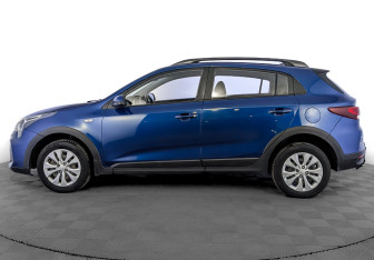 Подержанный автомобиль Kia Rio Hatchback 2021 года (8 фото)