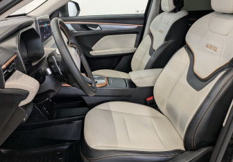 Подержанный автомобиль Haval Jolion 2022 года (21 фото)