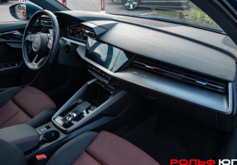 Подержанный автомобиль Audi A3 Sedan 2021 года (7 фото)
