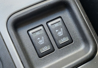 Подержанный автомобиль Nissan Juke 2012 года (16 фото)