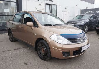 Подержанный автомобиль Nissan Tiida Sedan 2008 года (3 фото)