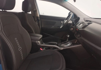 Подержанный автомобиль Kia Sportage 2010 года (10 фото)