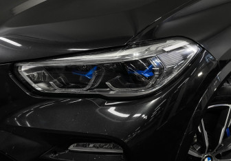 Подержанный автомобиль BMW X5 2020 года (7 фото)