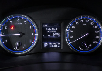 Подержанный автомобиль Suzuki SX4 Hatchback 2016 года (11 фото)