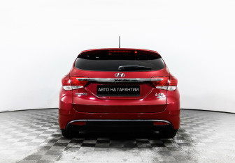 Подержанный автомобиль Hyundai i40 Wagon 2012 года (4 фото)