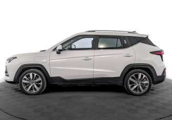 Подержанный автомобиль Москвич 3е 2023 года (8 фото)