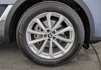 Подержанный автомобиль BMW X7 2019 года (18 фото)