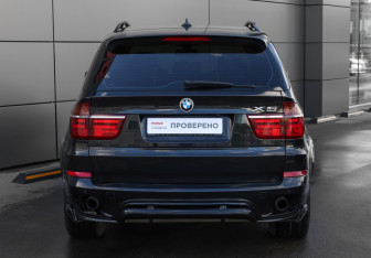 Подержанный автомобиль BMW X5 2011 года (6 фото)