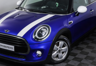 Подержанный автомобиль MINI Hatch 2018 года (24 фото)