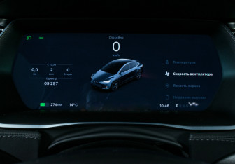 Подержанный автомобиль Tesla Model X 2018 года (16 фото)