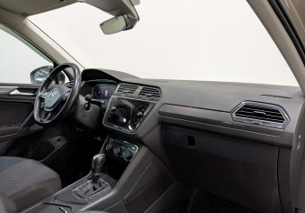 Подержанный автомобиль Volkswagen Tiguan 2019 года (7 фото)