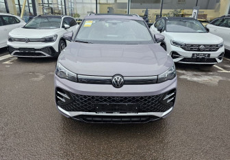 Новый Volkswagen Tiguan 2025 (12 фото)