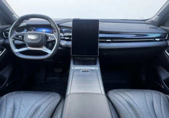 Подержанный автомобиль Geely Preface 2024 года (9 фото)