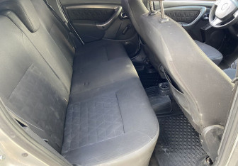 Подержанный автомобиль Renault Duster 2018 года (11 фото)