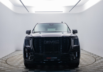 Подержанный автомобиль GMC Yukon 2023 года (2 фото)