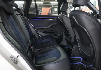 Подержанный автомобиль BMW X1 2021 года (14 фото)