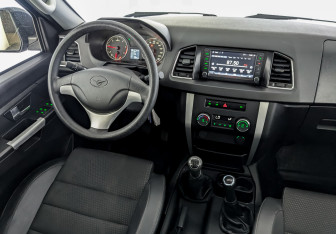 Подержанный автомобиль УАЗ Patriot 2024 года (27 фото)