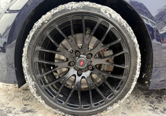 Подержанный автомобиль Kia Stinger 2018 года (9 фото)