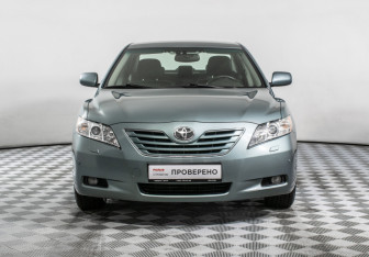 Подержанный автомобиль Toyota Camry Sedan 2007 года (2 фото)