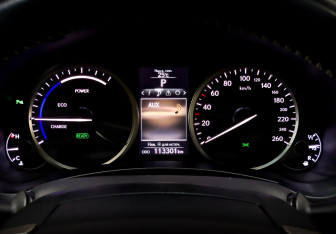 Подержанный автомобиль Lexus NX 2014 года (13 фото)