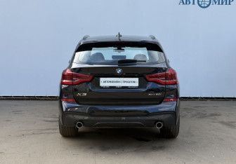 Подержанный автомобиль BMW X3 2020 года (6 фото)