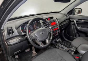 Подержанный автомобиль Kia Sorento 2020 года (17 фото)