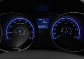 Подержанный автомобиль Hyundai ix35 2010 года (12 фото)