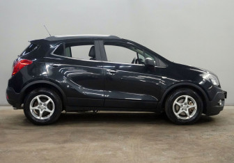 Подержанный автомобиль Opel Mokka 2013 года (4 фото)
