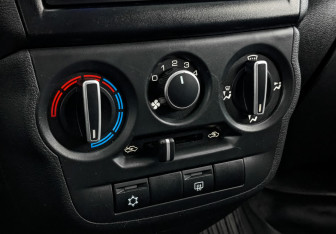 Подержанный автомобиль LADA (ВАЗ) Granta Sedan 2022 года (25 фото)