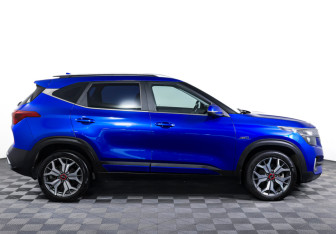 Подержанный автомобиль Kia Seltos 2021 года (4 фото)