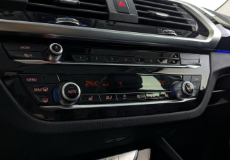 Подержанный автомобиль BMW X3 2020 года (17 фото)